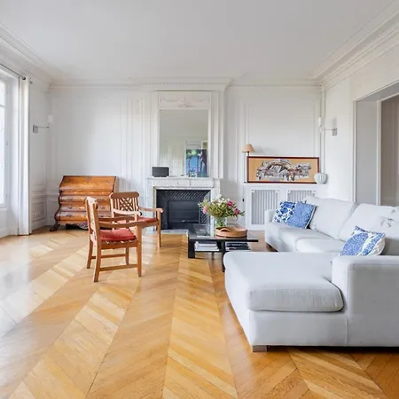 Veeve - Enlightened Elegance Appartement