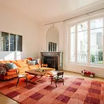 Veeve - Enlightened Elegance Apartmán Paříž