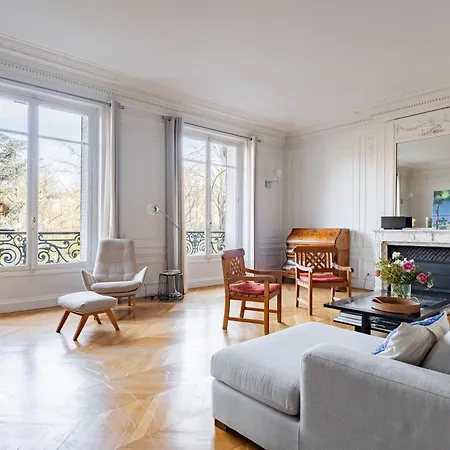 Veeve - Enlightened Elegance Paris