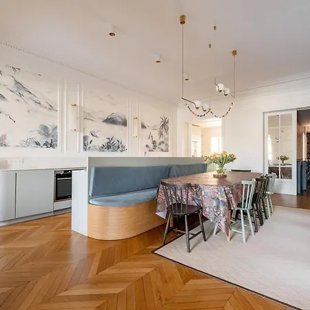 Veeve - Enlightened Elegance Paris